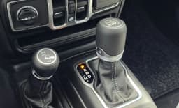 Jeep Gladiator 85th Anniversary Edition 4x4 2026 — side view