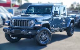 Jeep Gladiator Sport S 4x4 2026 — side view