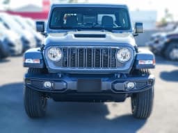 Jeep Gladiator Sport S 4x4 2026 — side view