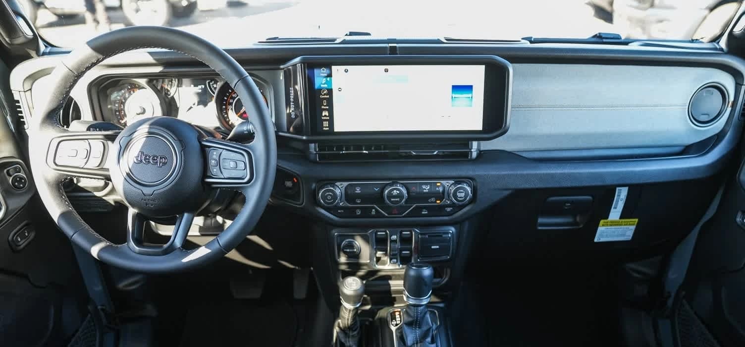 Jeep Gladiator Sport S 4x4 2026 — side view
