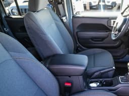 Jeep Gladiator Sport S 4x4 2026 — side view