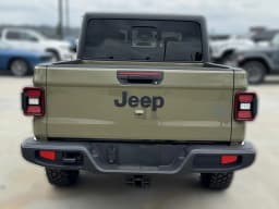 Jeep Gladiator Willys 41 4x4 2026 — side view