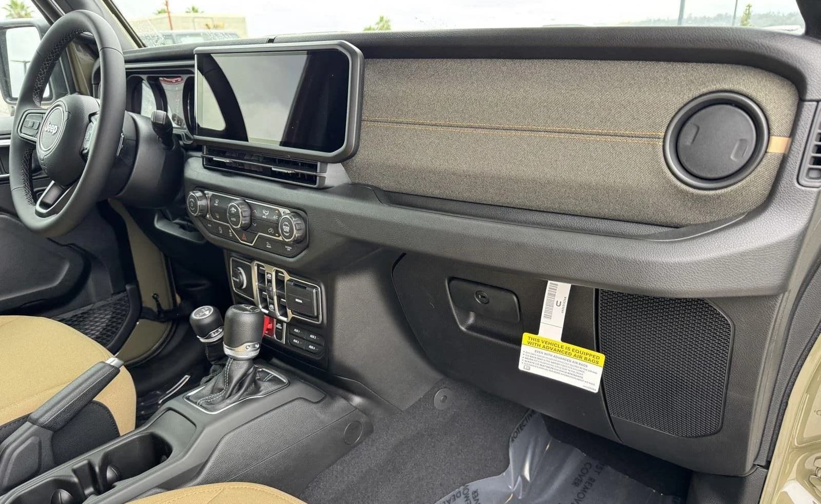 Jeep Gladiator Willys 41 4x4 2026 — side view
