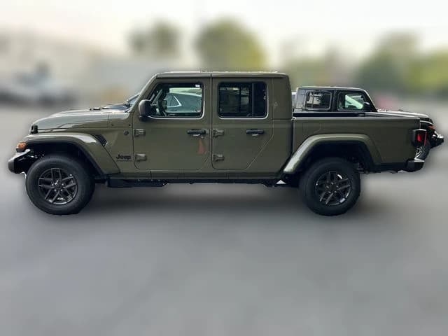Jeep Gladiator Sport S 4x4 2026 — side view