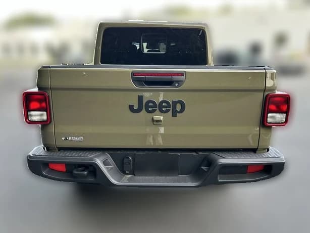 Jeep Gladiator Sport S 4x4 2026 — side view