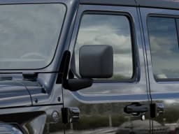Jeep Gladiator Willys 4x4 2026 — side view