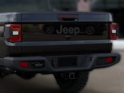 Jeep Gladiator Willys 4x4 2026 — side view