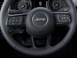 Jeep Gladiator Willys 4x4 2026 — side view