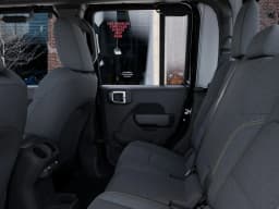 Jeep Gladiator Willys 4x4 2026 — side view