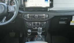Jeep Gladiator Sport S 4x4 2026 — side view