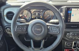 Jeep Gladiator Willys 4x4 2026 — side view