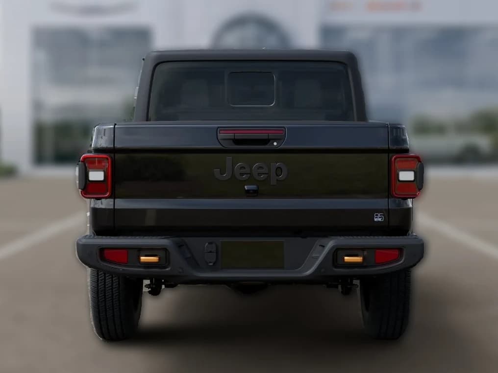 Jeep Gladiator 85th Anniversary Edition 4x4 2026 — side view
