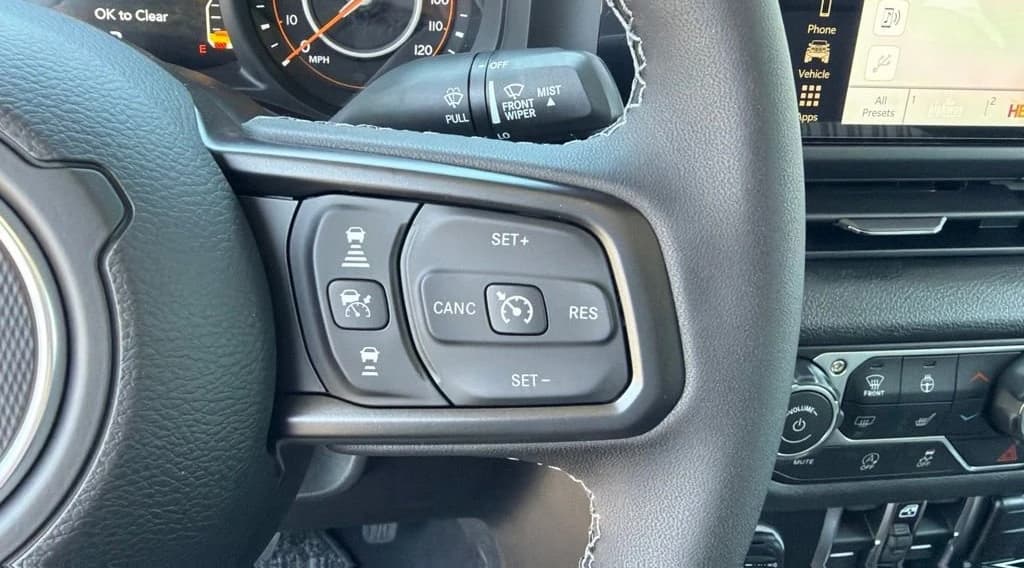 Jeep Gladiator 85th Anniversary Edition 4x4 2026 — side view