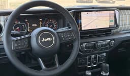 Jeep Gladiator 85th Anniversary Edition 4x4 2026 — side view