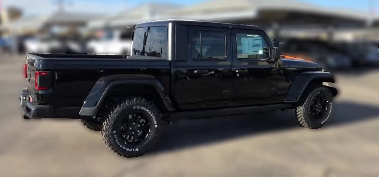 Jeep Gladiator Willys 4x4 2026 — side view