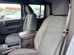 Jeep Gladiator Sport S 4x4 2026 — side view