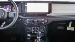 Jeep Gladiator Sport S 4x4 2026 — side view