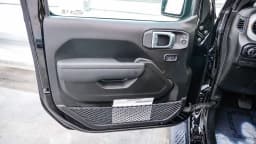 Jeep Gladiator Sport S 4x4 2026 — side view
