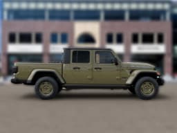 Jeep Gladiator Willys 41 4x4 2026 — side view