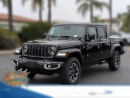 Jeep Gladiator Sahara 4x4 2026 — side view