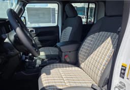 Jeep Gladiator 85th Anniversary Edition 4x4 2026 — side view