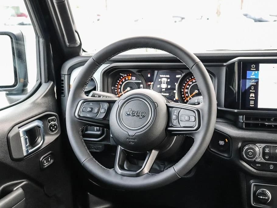 Jeep Gladiator Willys 4x4 2026 — side view
