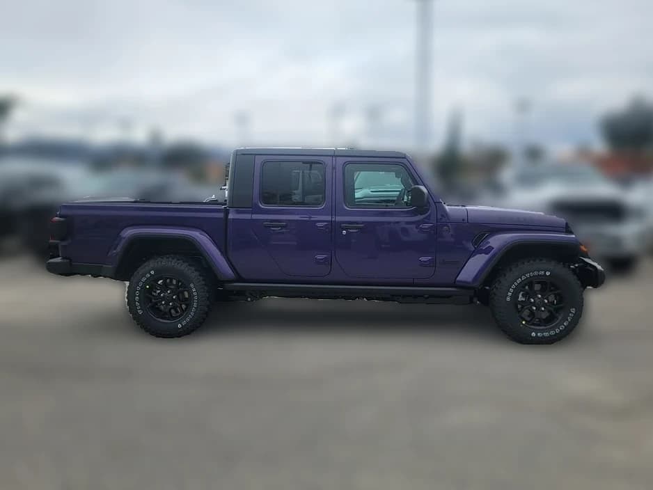 Jeep Gladiator Willys 4x4 2026 — side view