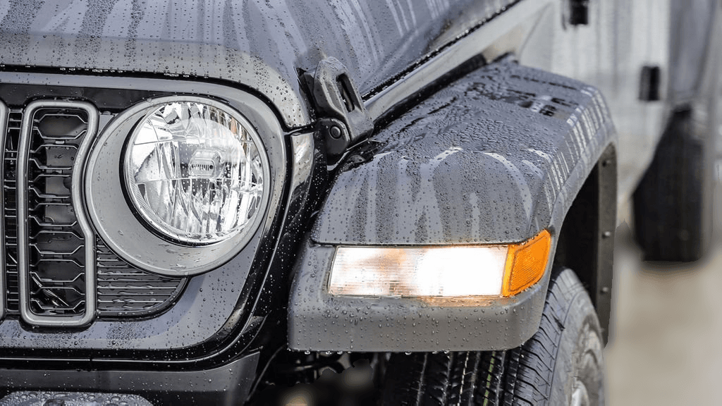 Jeep Gladiator Sport S 4x4 2026 — side view