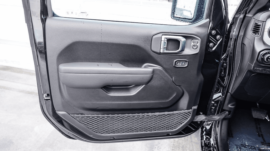 Jeep Gladiator Sport S 4x4 2026 — side view