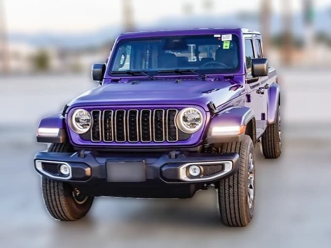 Jeep Gladiator Sahara 4x4 2026 — side view