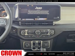 Jeep Gladiator Sport S 4x4 2026 — side view