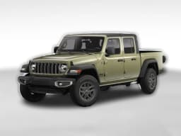 Jeep Gladiator Sport 4x4 2026 — side view