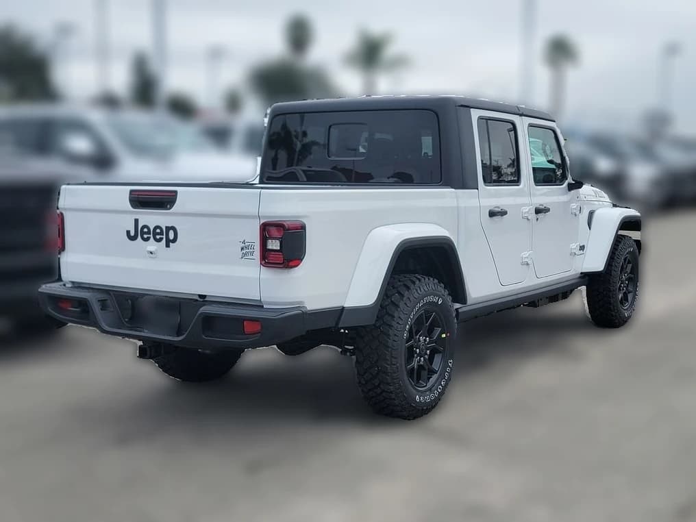 Jeep Gladiator Willys 4x4 2026 — side view