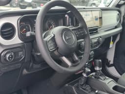 Jeep Gladiator Willys 4x4 2026 — side view