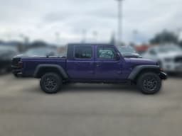 Jeep Gladiator Sport S 4x4 2026 — side view
