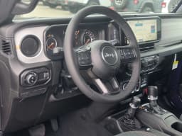 Jeep Gladiator Sport S 4x4 2026 — side view