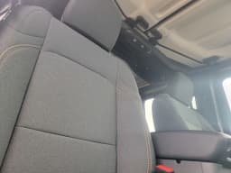Jeep Gladiator Sport S 4x4 2026 — side view
