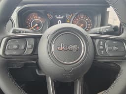 Jeep Gladiator Sport S 4x4 2026 — side view