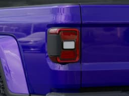 Jeep Gladiator Willys 4x4 2026 — side view