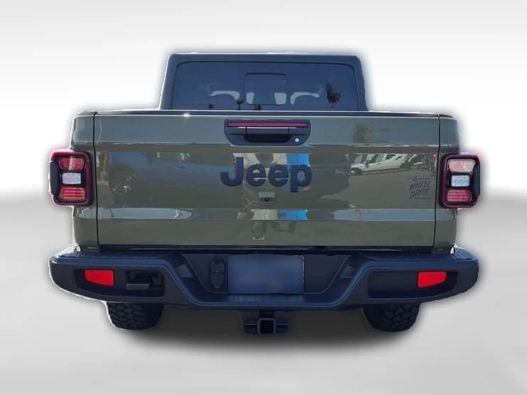 Jeep Gladiator Willys 4x4 2026 — side view