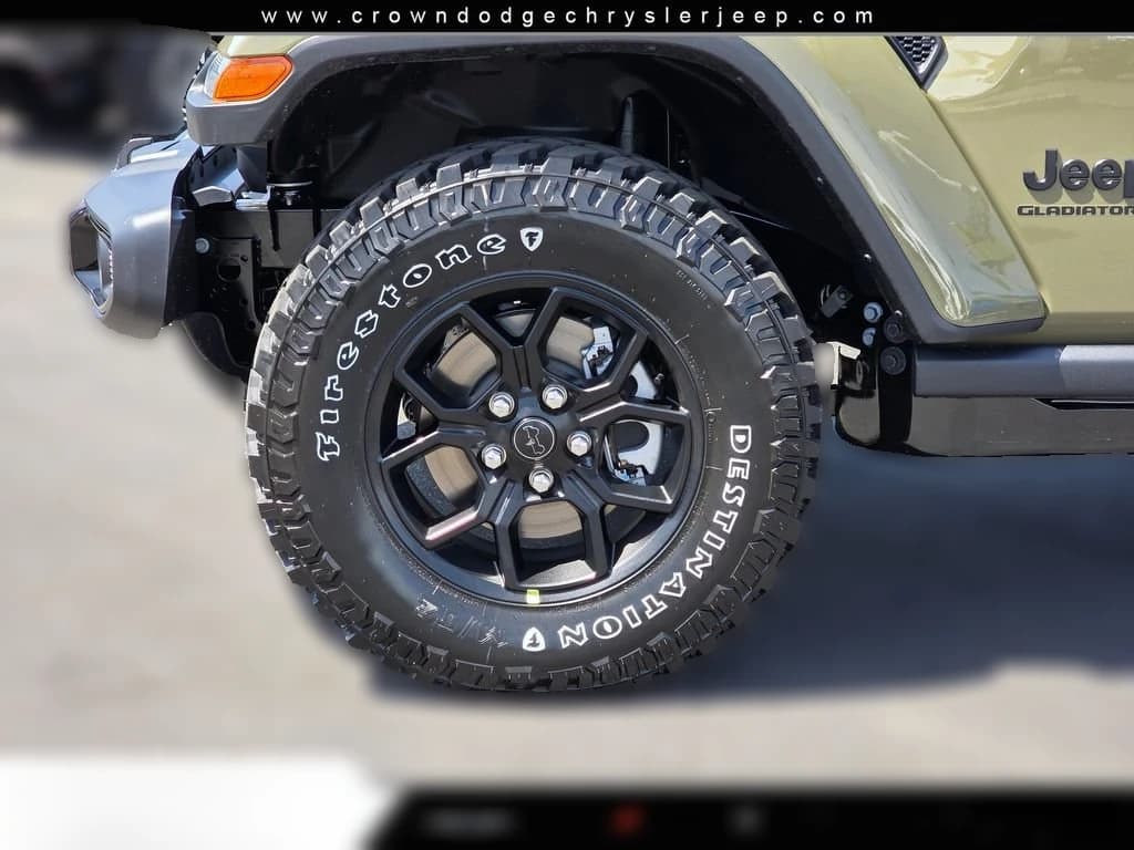 Jeep Gladiator Willys 4x4 2026 — side view
