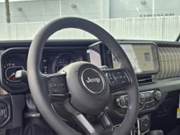 Jeep Gladiator 85th Anniversary Edition 4x4 2026 — side view