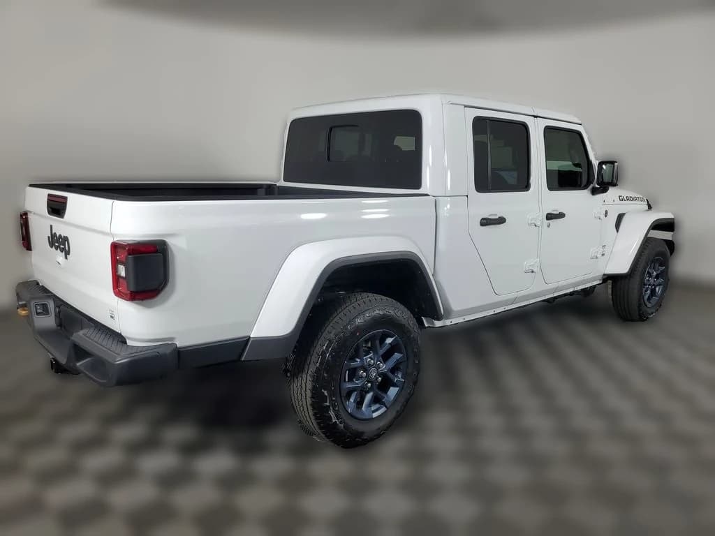 Jeep Gladiator 85th Anniversary Edition 4x4 2026 — side view