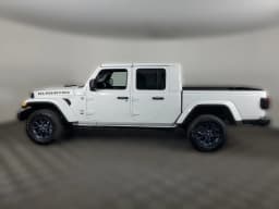 Jeep Gladiator 85th Anniversary Edition 4x4 2026 — side view