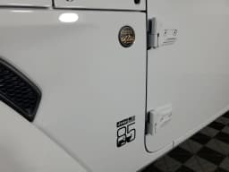 Jeep Gladiator 85th Anniversary Edition 4x4 2026 — side view