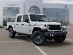 Jeep Gladiator 85th Anniversary Edition 4x4 2026 — side view