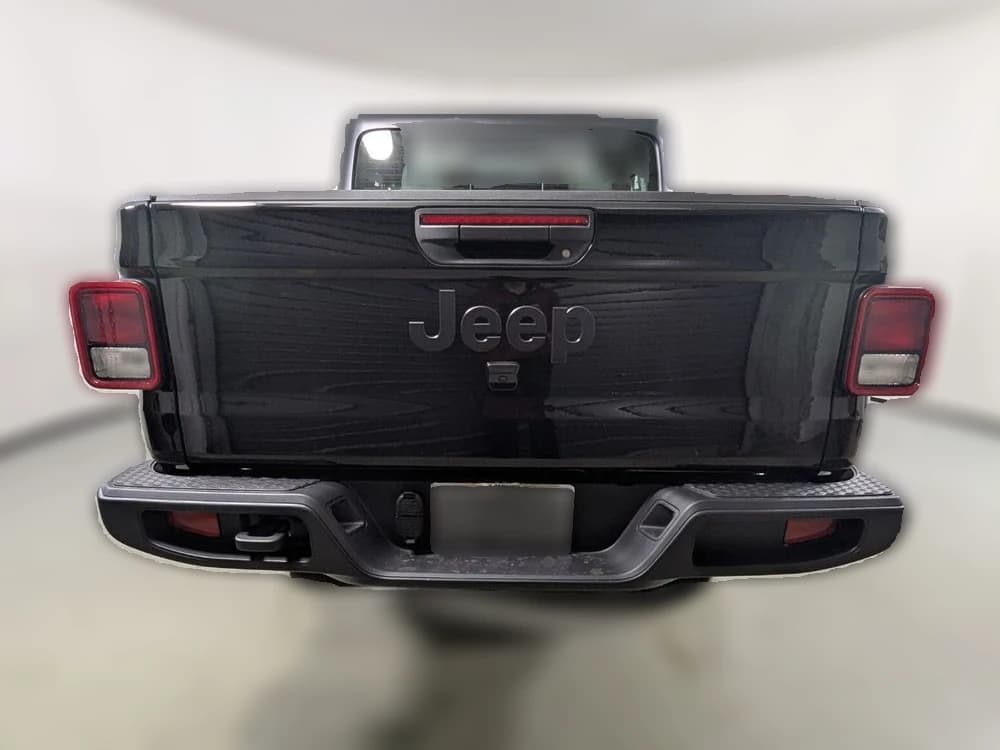 Jeep Gladiator Sport 4x4 2026 — side view