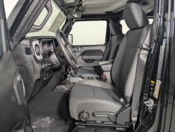 Jeep Gladiator Sport 4x4 2026 — side view