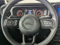 Jeep Gladiator Sport 4x4 2026 — side view