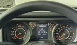 Jeep Gladiator Sport 4x4 2026 — side view